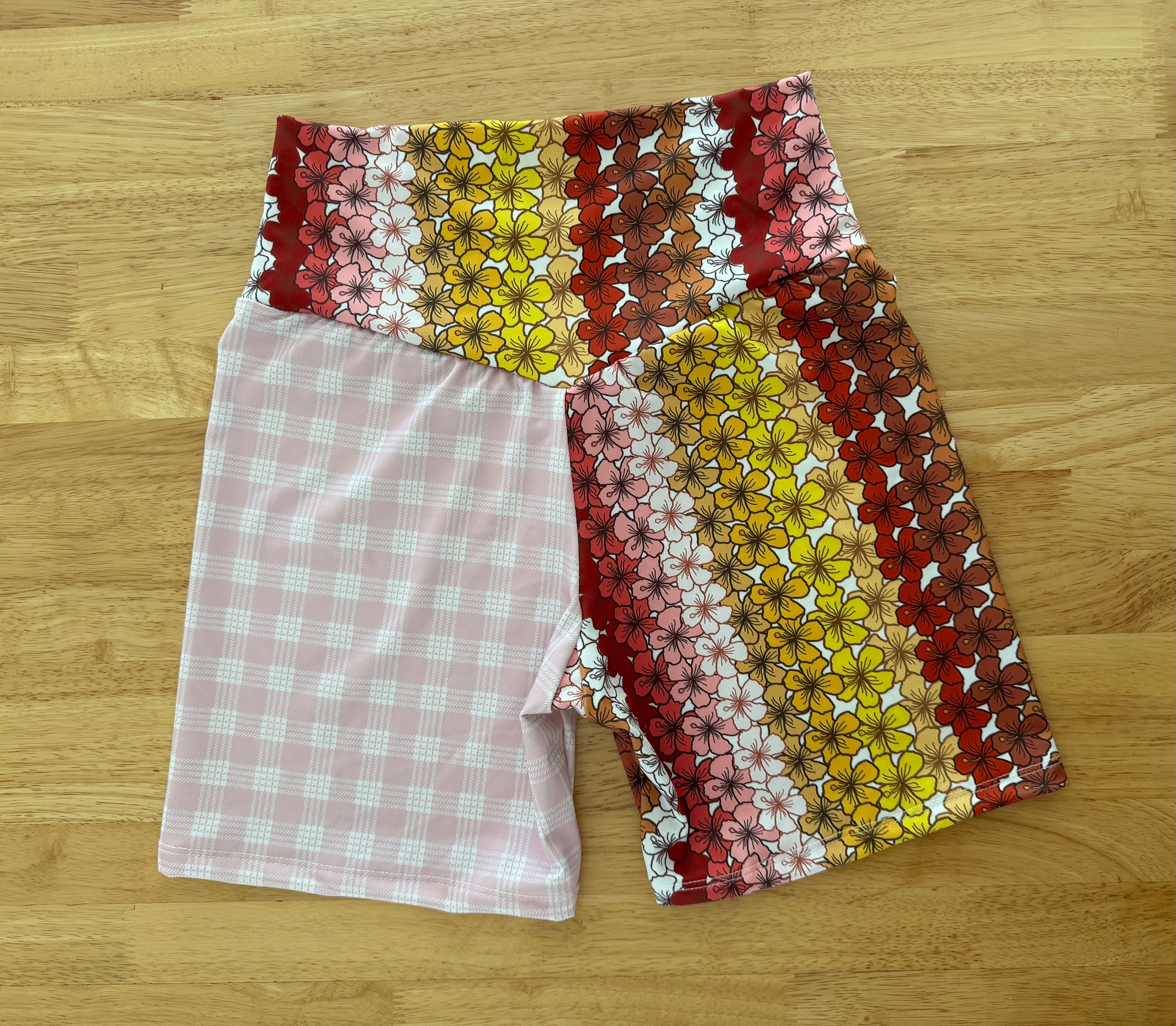 Kapakahi Shorts- Lei & Pink Palaka