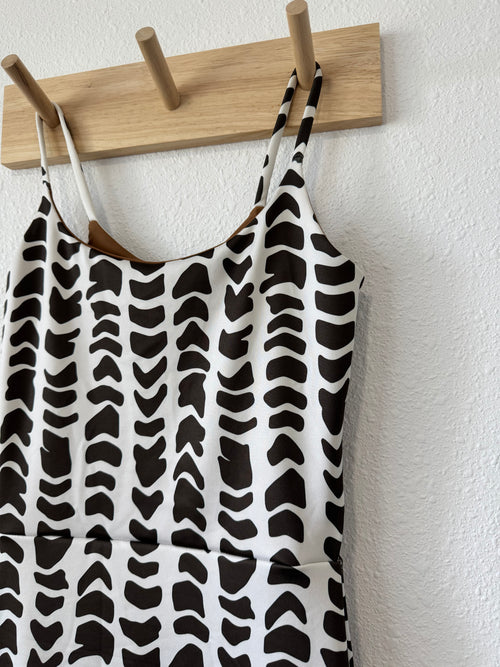 Maʻalahi Bodysuit in Chocolate Hebrew