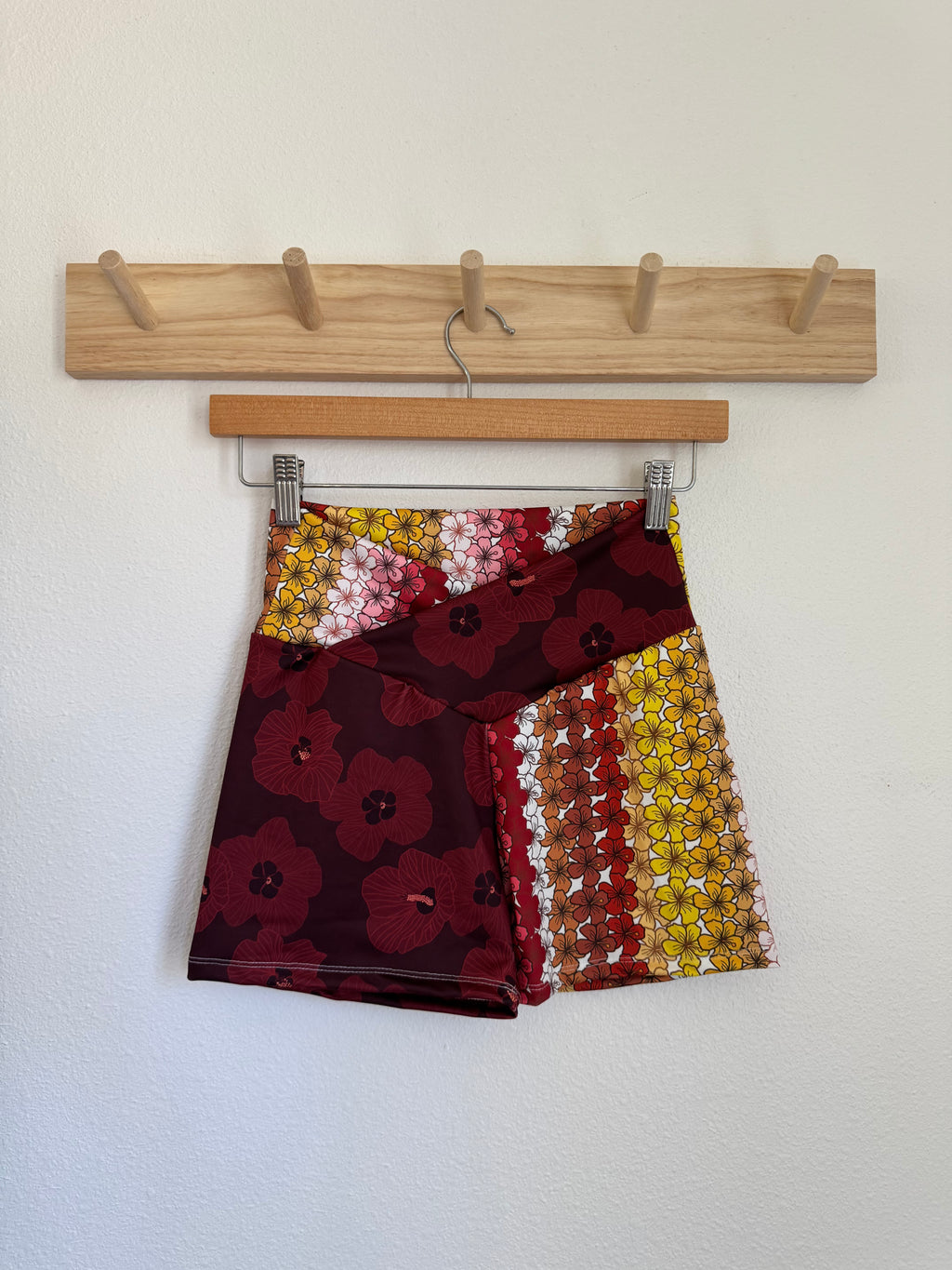 Kapakahi Shorts- Lei & Hau