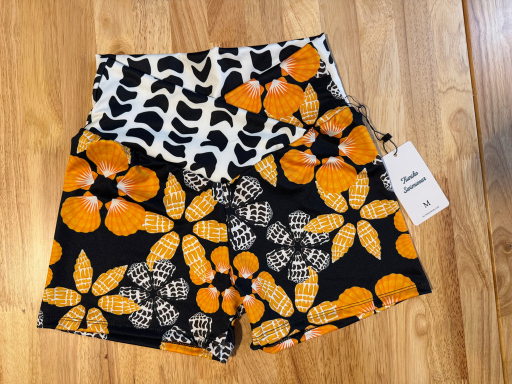 Kapakahi Shorts- Onyx Hebrew & Pupu Puas