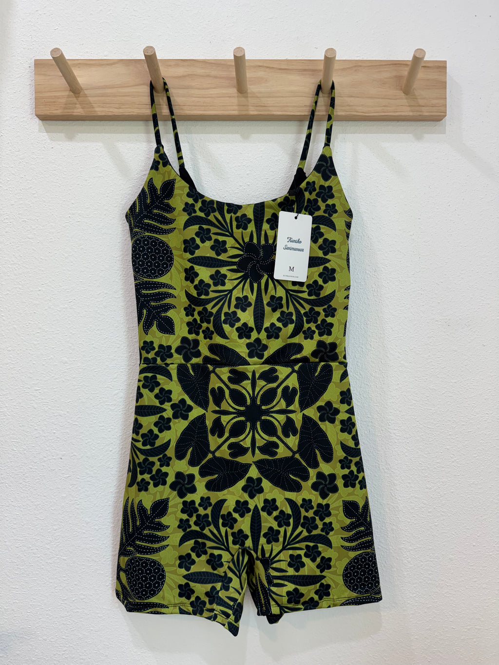 RTS Ma‘alahi in Black and Green Kalo Kuiki- MEDIUM