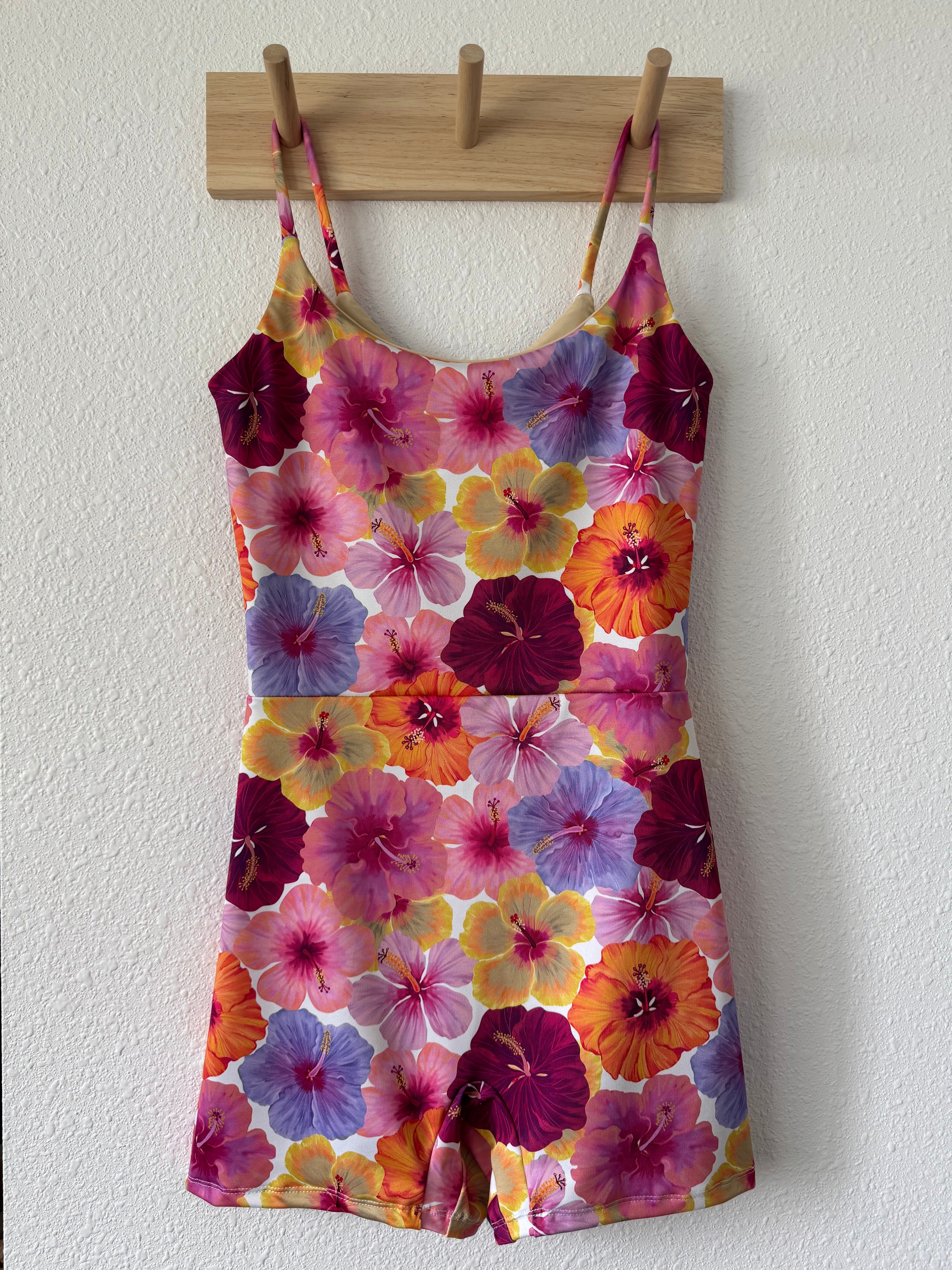 Maʻalahi Bodysuit in Hibiscus Dreams