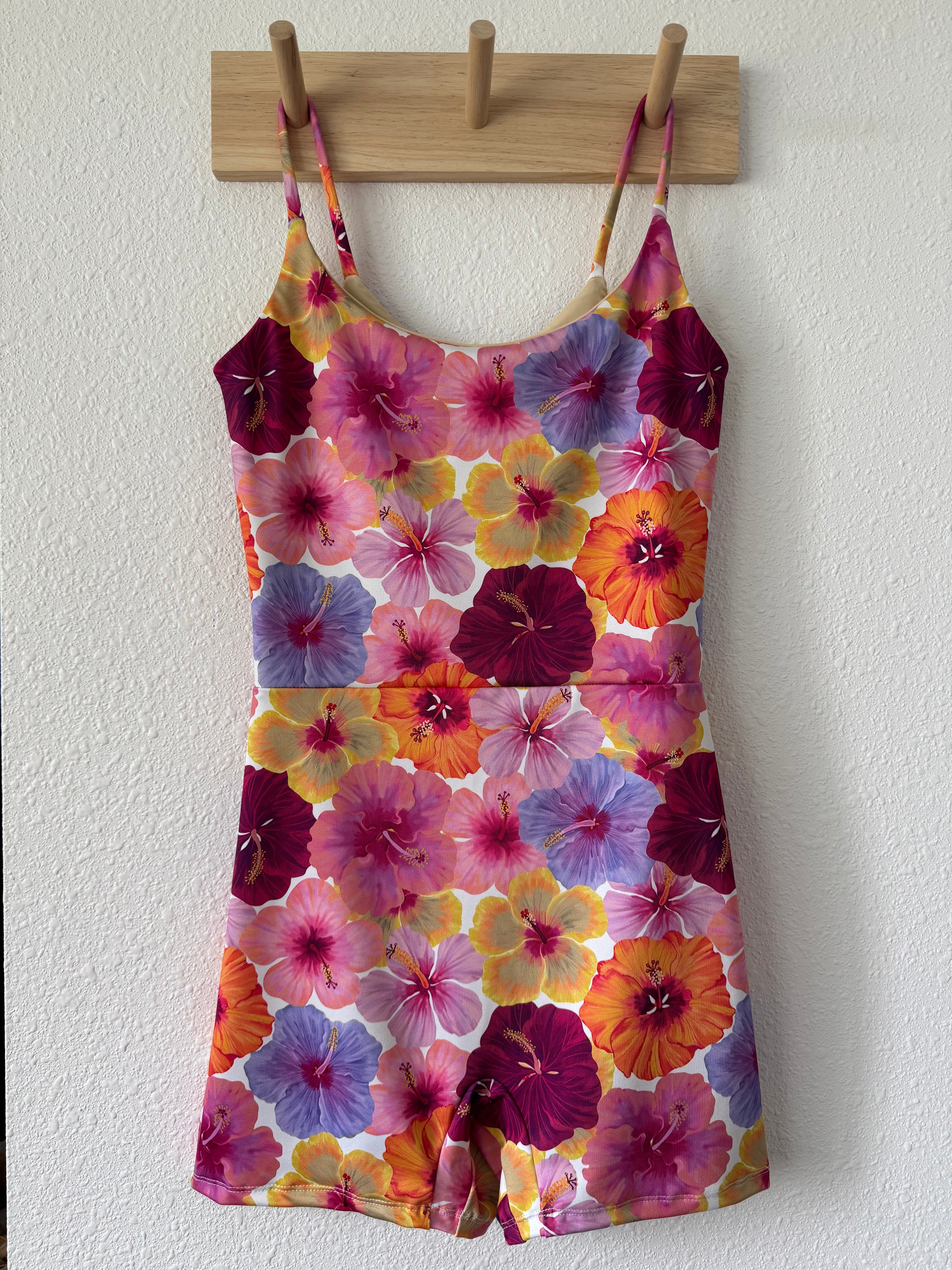 Maʻalahi Bodysuit in Hibiscus Dreams